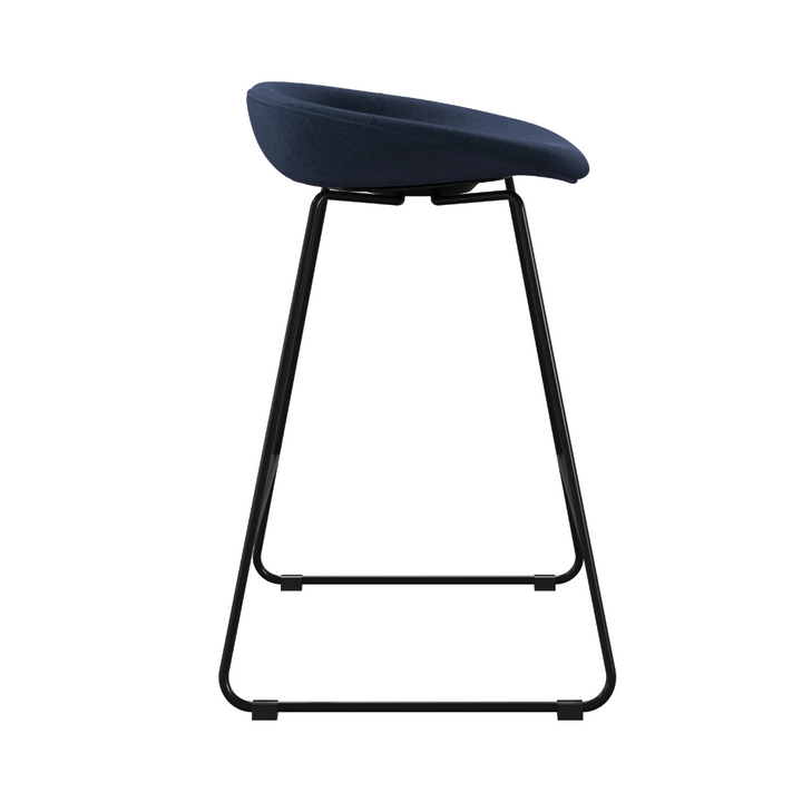 The Decorators: Scaun BoConcept Adelaide Dark Blue Frisco