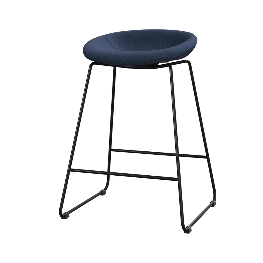 The Decorators: Scaun BoConcept Adelaide Dark Blue Frisco