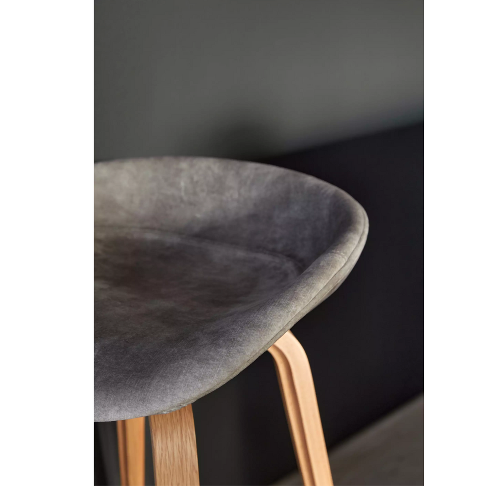 The Decorators: Scaun BoConcept Hauge Stone Nordic Grain