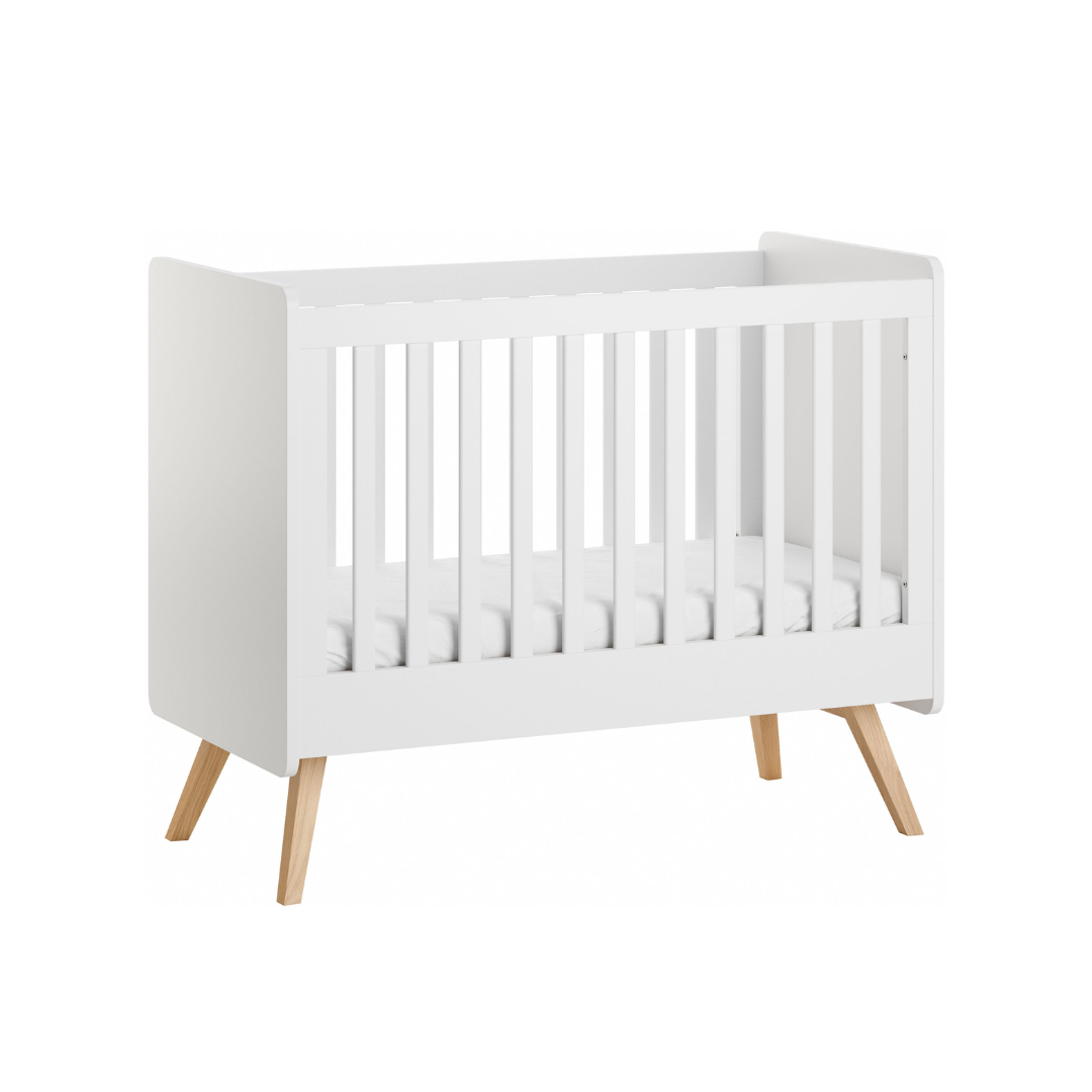 The Decorators: Pat bebe VOX Baby Vintage White 60x120