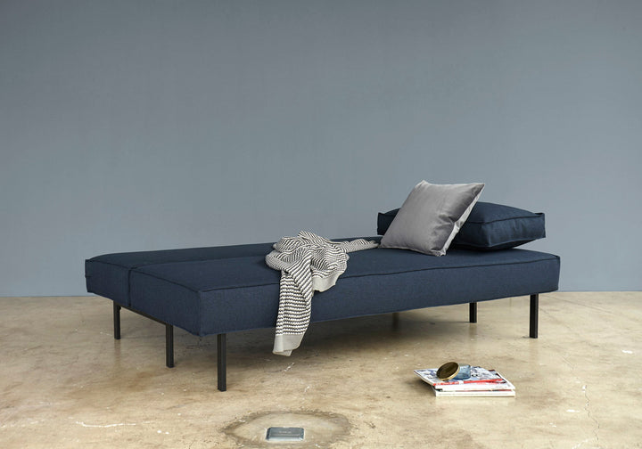 The Decorators: Canapea extensibila Sly Mixed Dance Blue 140x200 cm